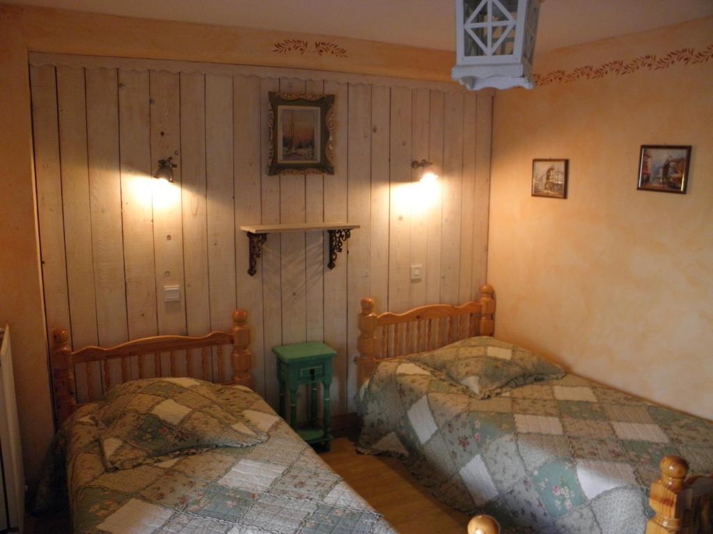 Gite Auberge Les Terres Blanches De Meolans Стая снимка