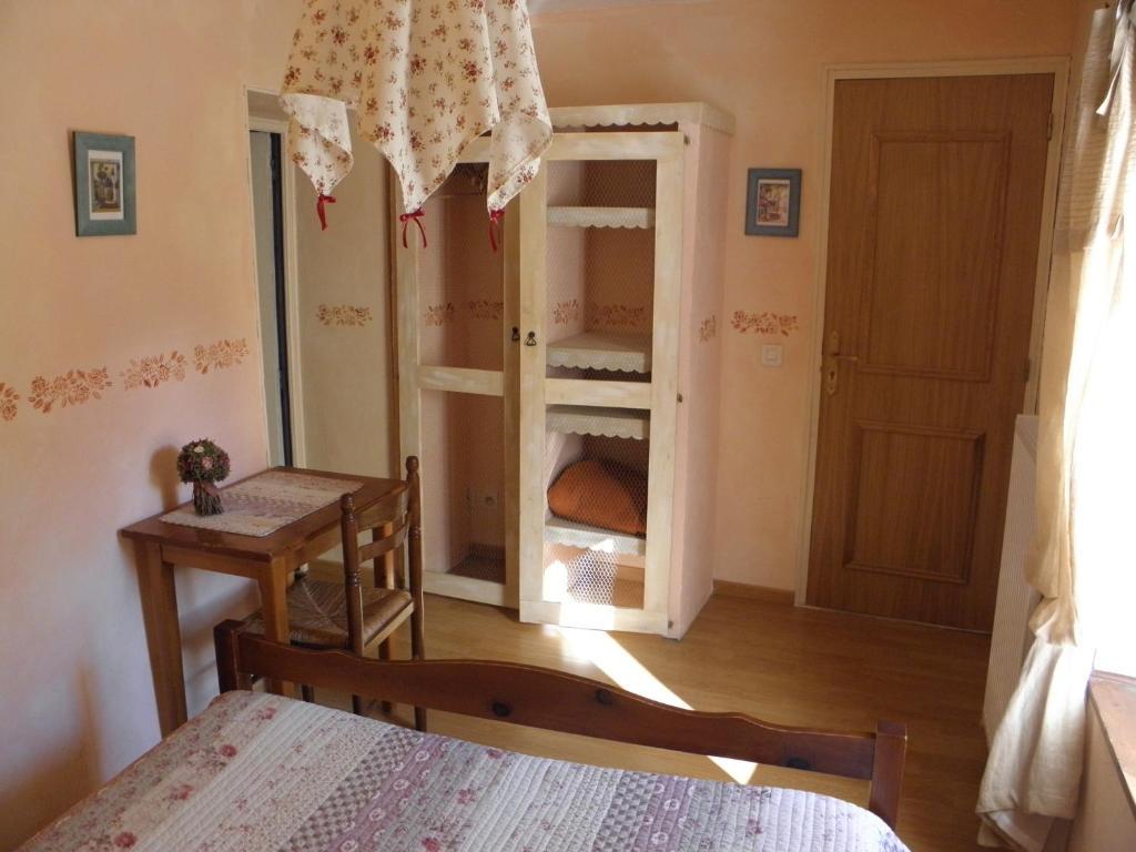 Gite Auberge Les Terres Blanches De Meolans Стая снимка