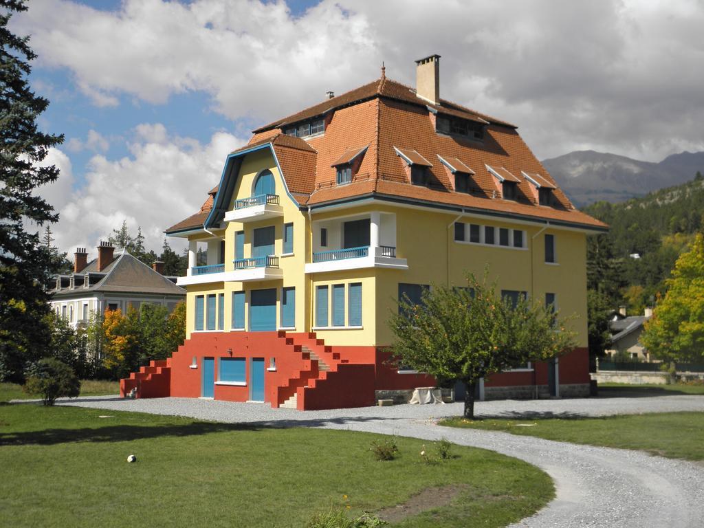 Gite Auberge Les Terres Blanches De Meolans Екстериор снимка