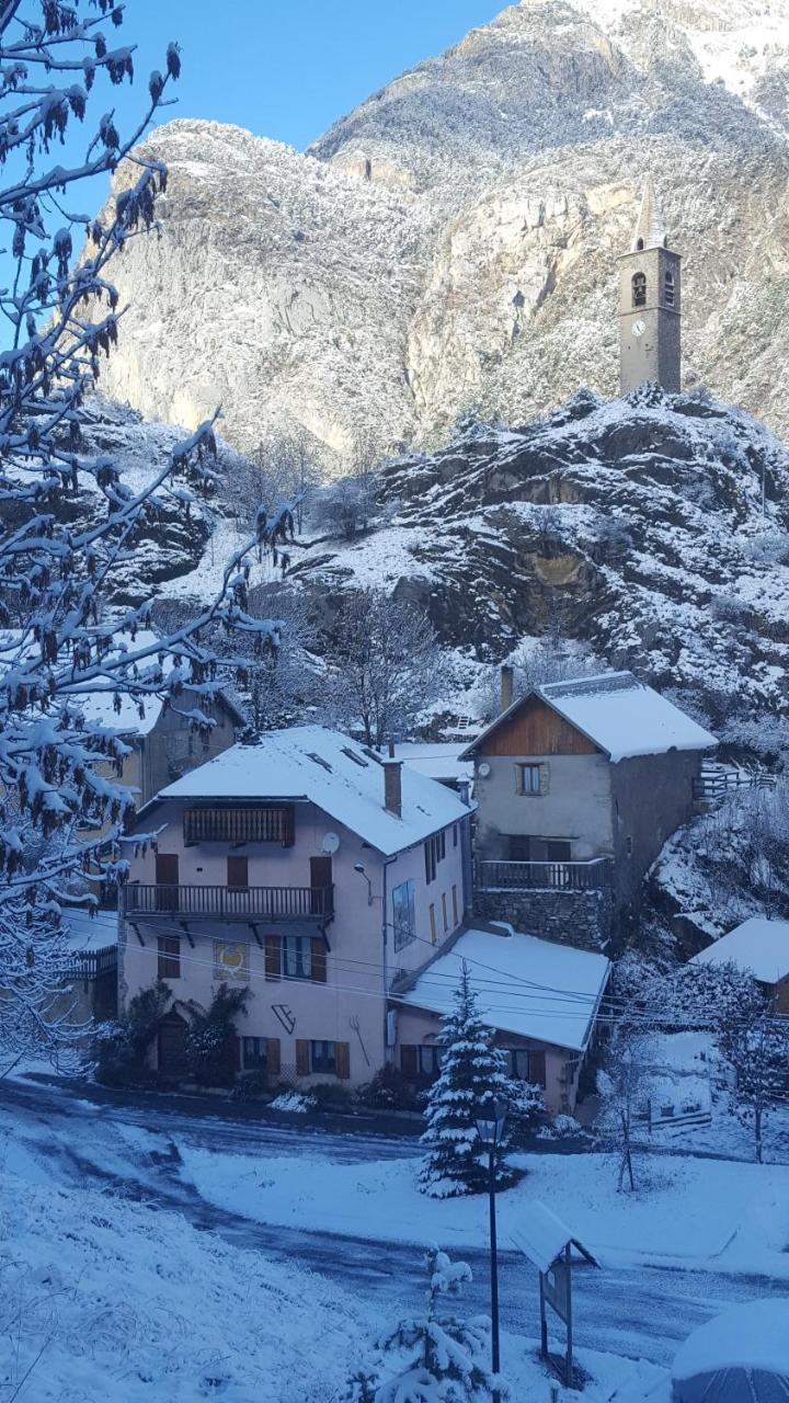 Gite Auberge Les Terres Blanches De Meolans Екстериор снимка