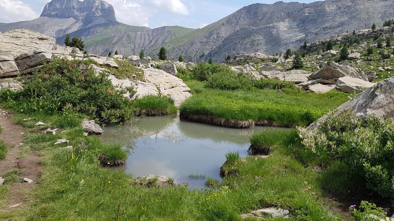 Gite Auberge Les Terres Blanches De Meolans Екстериор снимка